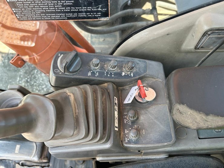hitachi-zx350-lc-3-image-23