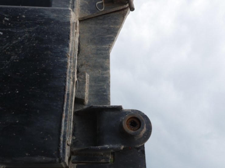 2019-mack-gu713-image-21