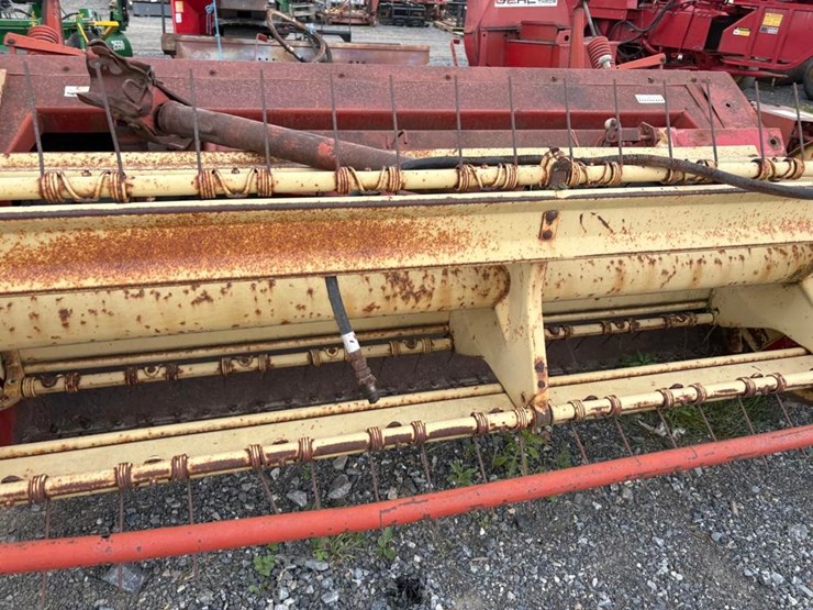 new-holland-477-image-3