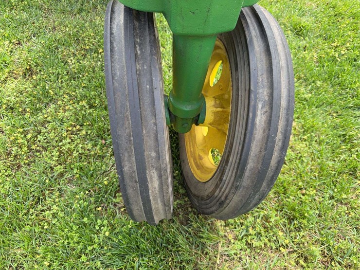 john-deere-h-image-30