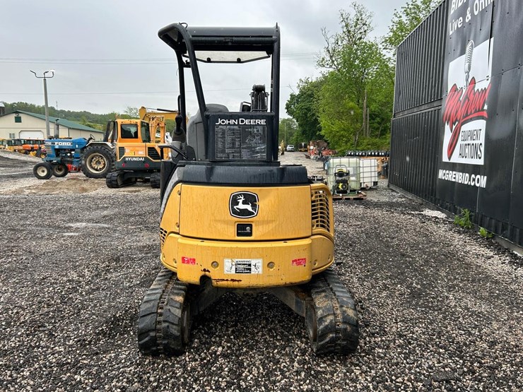 deere-27d-image-3