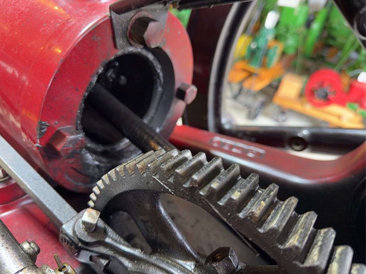 international-harvester-famous-4hp-image-16