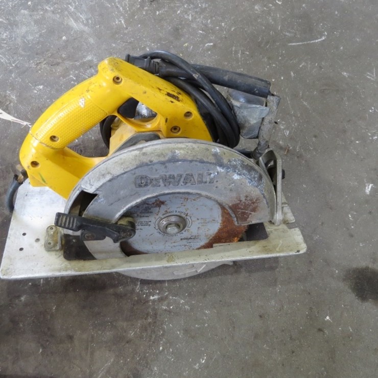 DEWALT DW359 CIRCULAR SAW
