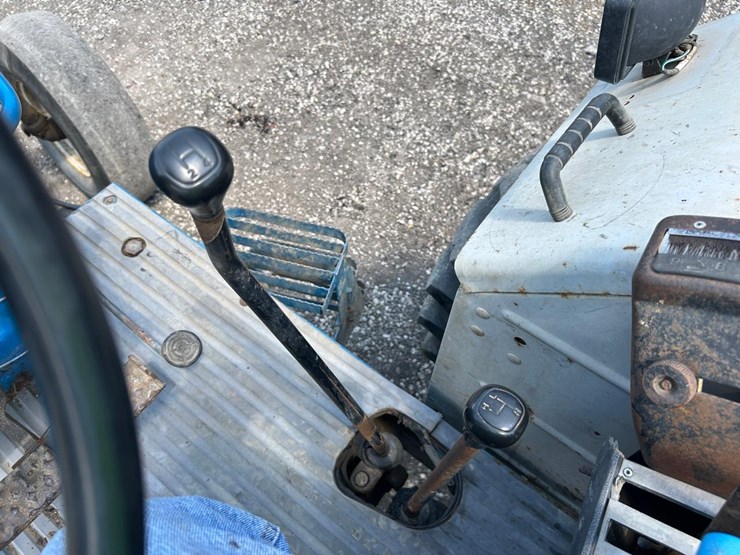 ford-7710-image-22