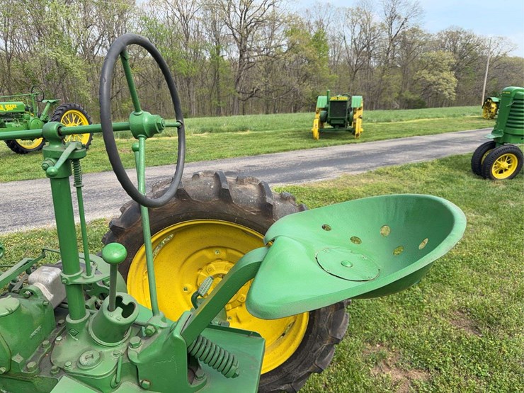 john-deere-h-image-41