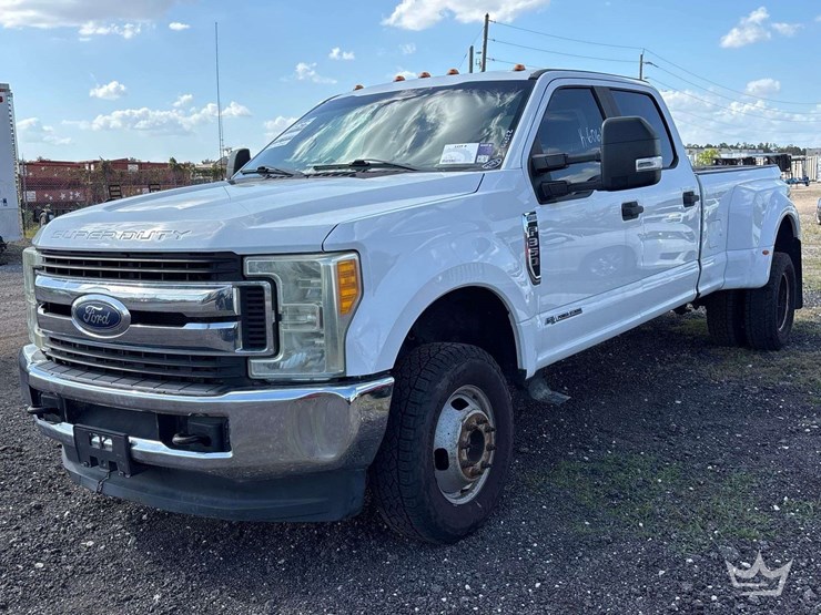 2019-ford-f350-image-23