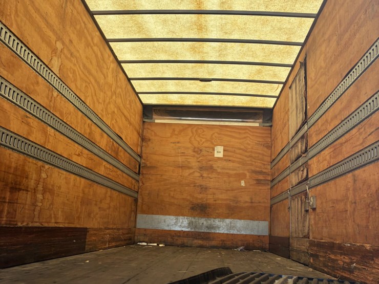 2017-kenworth-t270-image-7