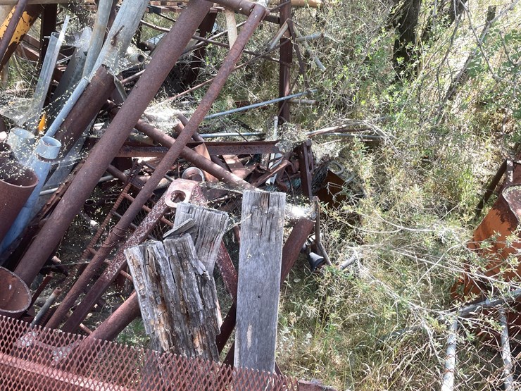 #1052-•-metal-pile-image-10