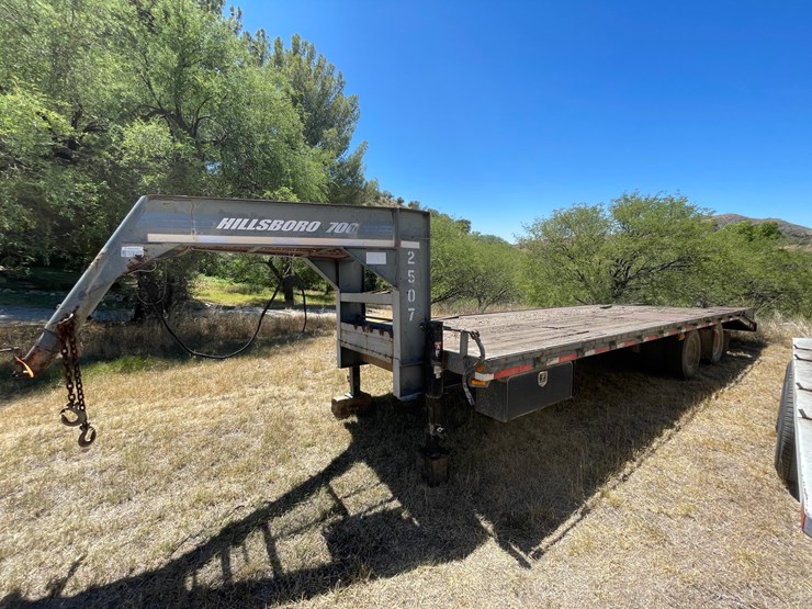 #952-•-2004-hillsboro-gooseneck-trailer-(has-az-title)-image-1