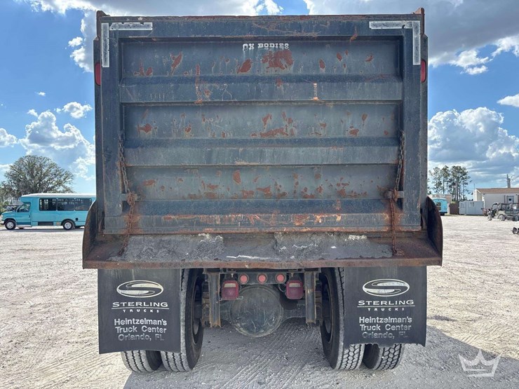 sterling-tri-axle-dump-truck-image-14