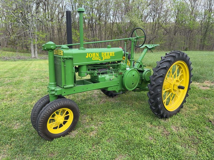 john-deere-b-image-1