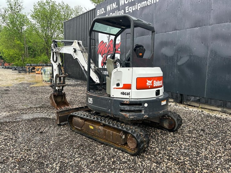 2015-bobcat-e35-image-2