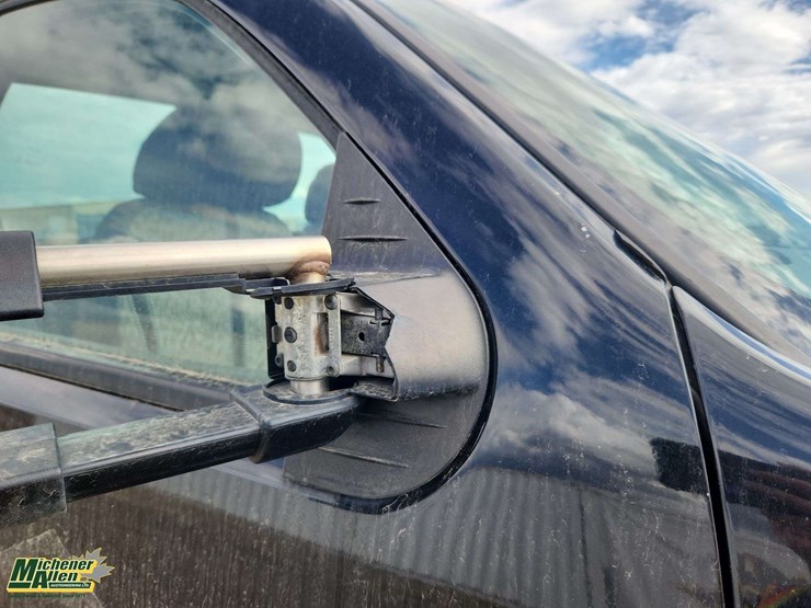 2012-chevrolet-silverado-3500-image-30