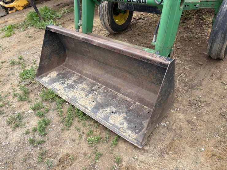 john-deere-2040-image-3