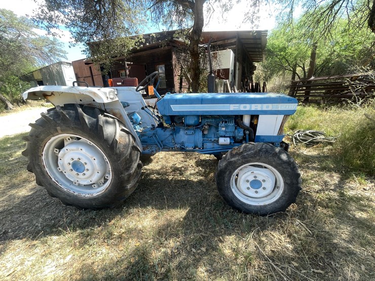 ford-tractor-image-4