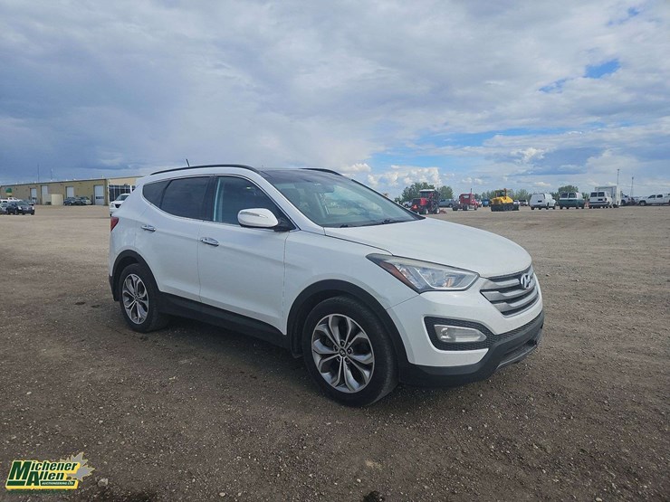 2015-hyundai-santa-fe-image-2
