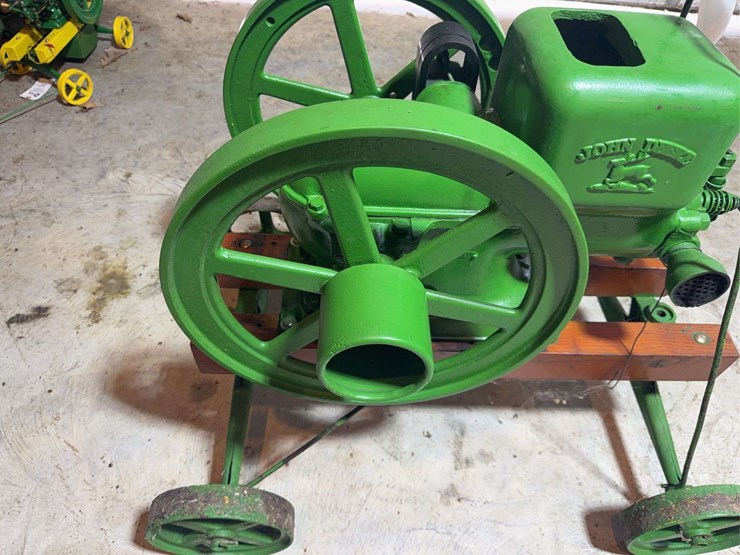 john-deere-e-1-1/2hp-fantasy-embossed-hopper-image-14