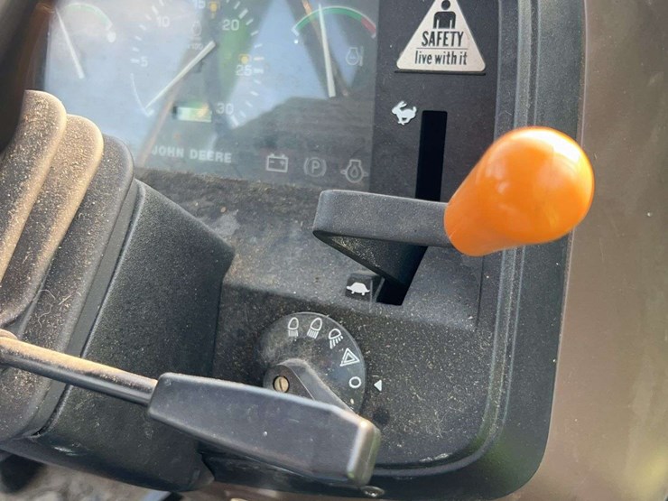 john-deere-5210-image-66