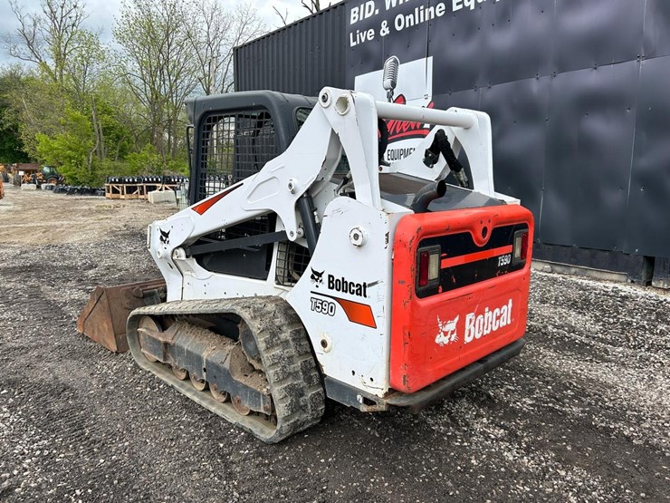 2019-bobcat-t590-image-2