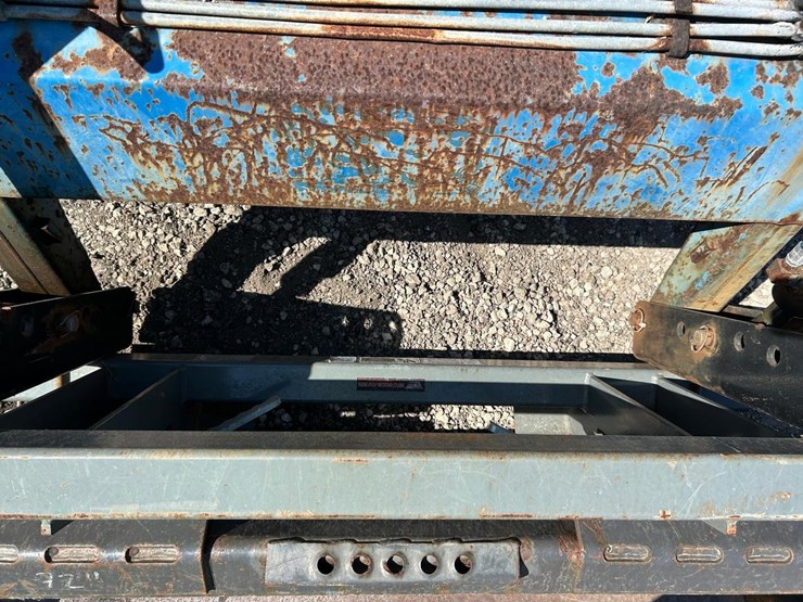 new-holland-3930-image-10