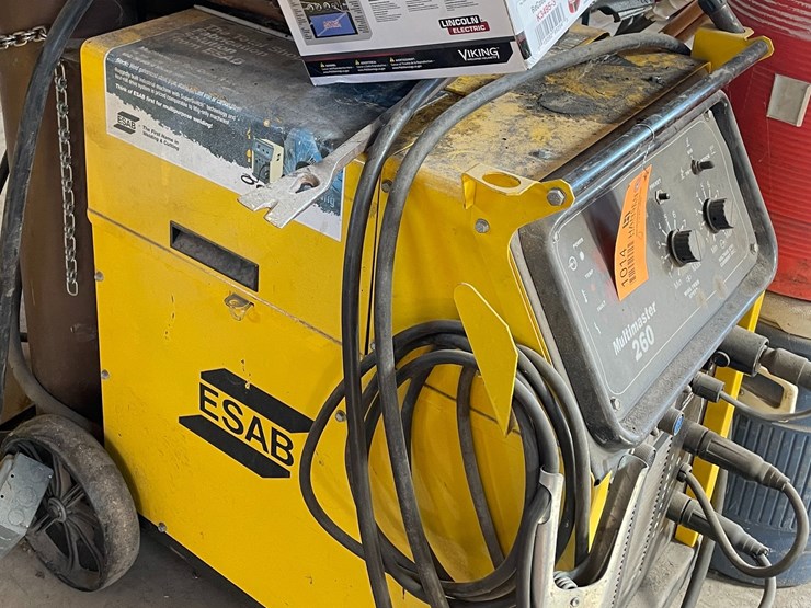 #1014-•-esab-multimaster-260-welder-image-1