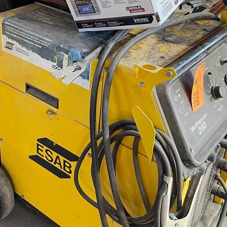 #1014 • ESAB Multimaster 260 Welder