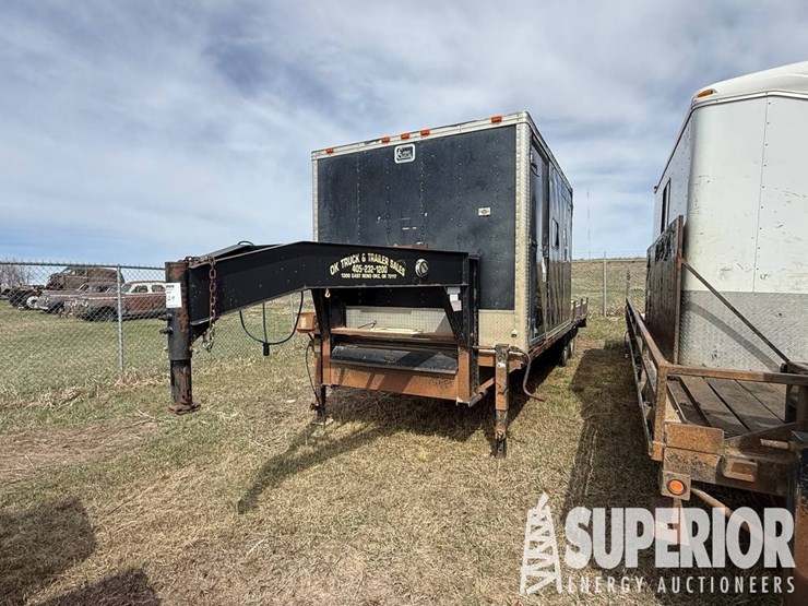 (x)-(5-29)-2012-gn-crew-trailer,-w/-8'w-x-12'l-dog...-image-2