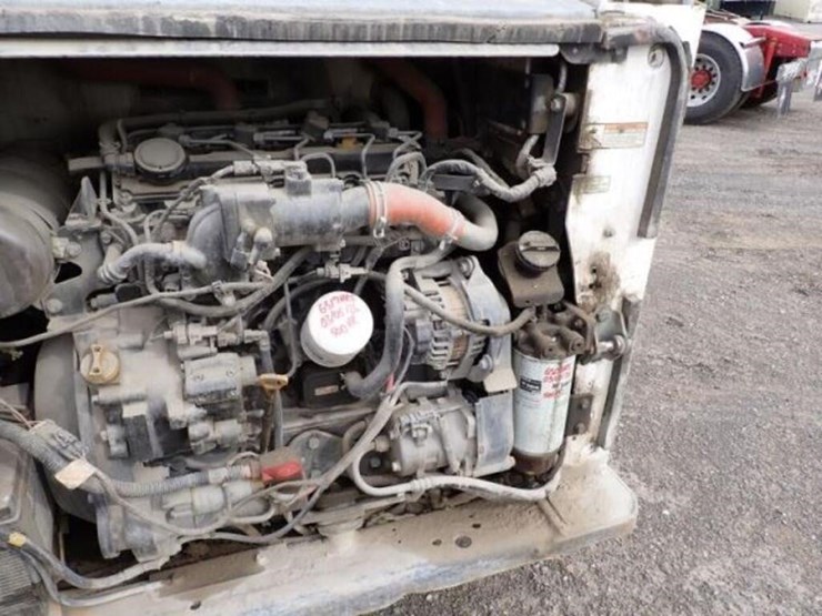 2021-bobcat-s740-image-37