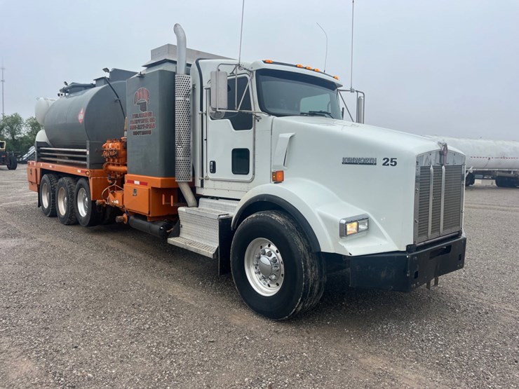 2015-kenworth-t800-image-3