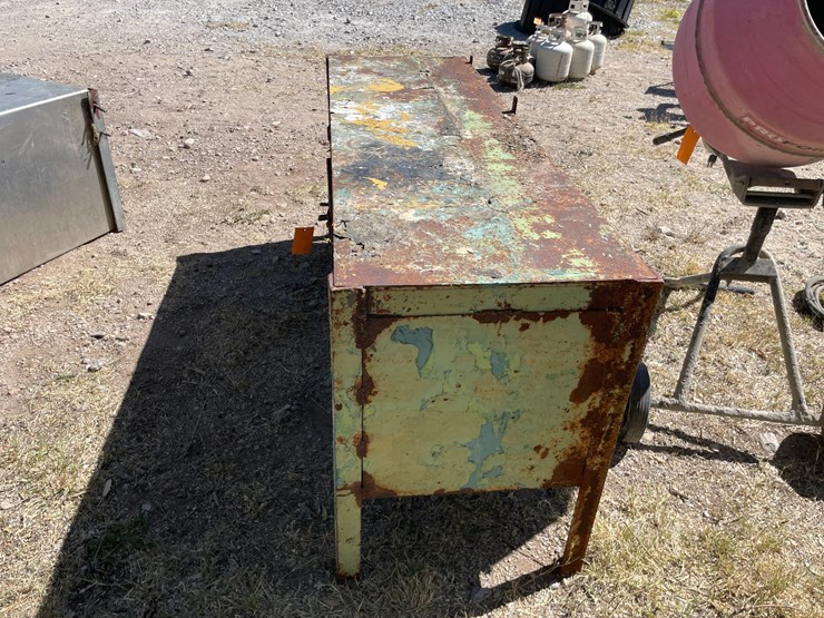 #1092-•-metal-work-bench-image-4