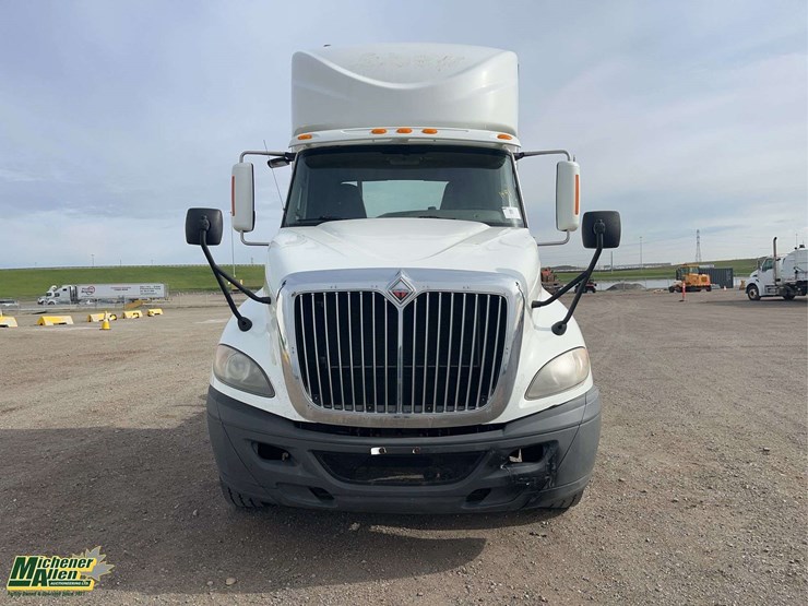 2017-international-prostar-image-8