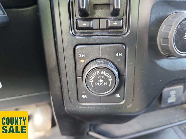 2022-ford-f150-xl-image-23