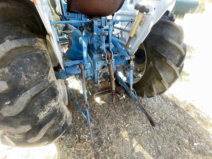 ford-tractor-image-22