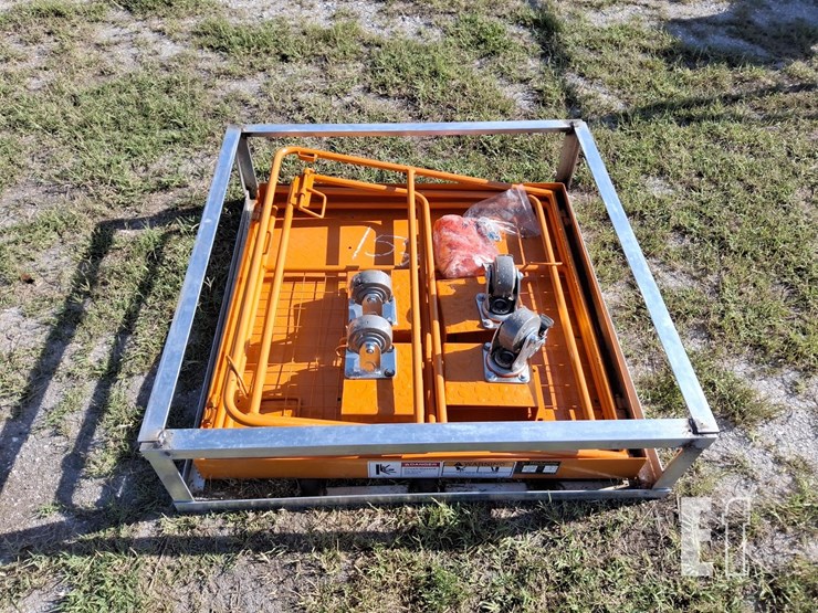 2026-wolverine-forklift-basket-fc2-41-40g-image-1