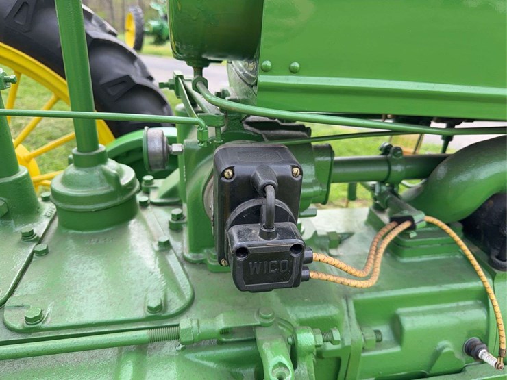 john-deere-b-image-34