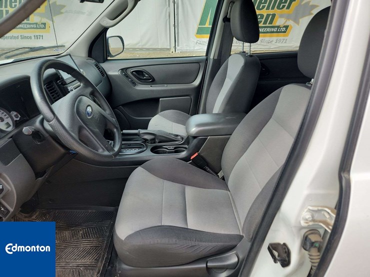 2007-ford-escape-image-14