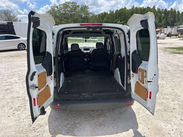 2016-ford-transit-connect-image-21