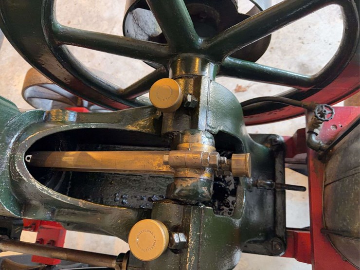 wisconsin-4-hp-side-shaft-engine-image-17