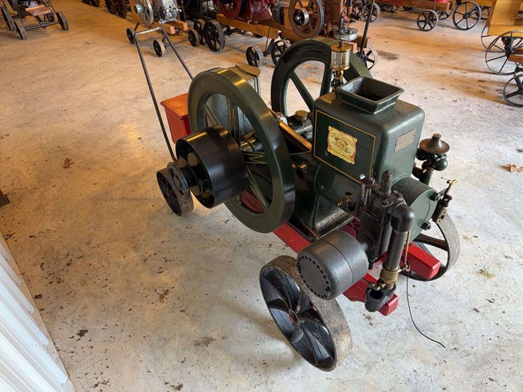 wisconsin-4-hp-side-shaft-engine-image-6