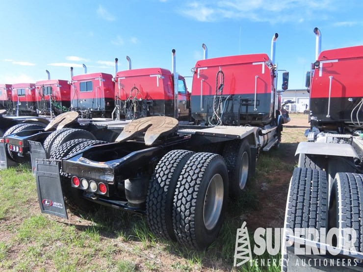 2015-western-star-4900-image-4