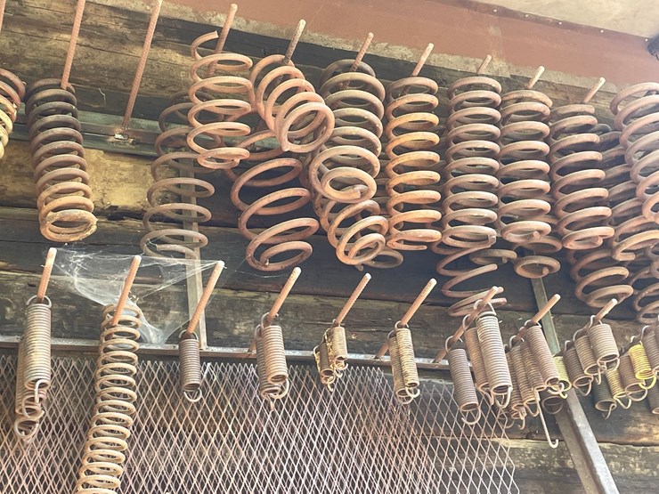 #1050-•-various-style-and-size-of-springs-image-6