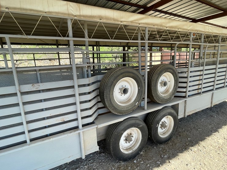 2020-custom-trailer-image-22