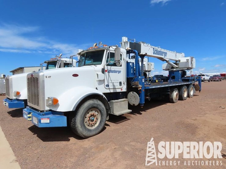 2012-peterbilt-367-image-1