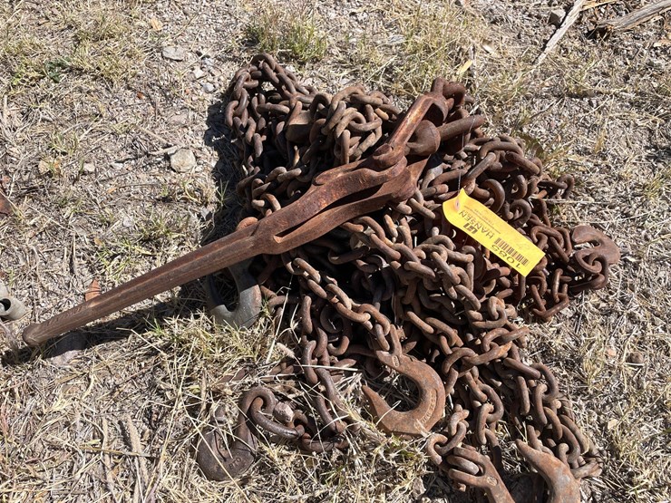 #1085-•-lot-of-chains-and-binder-image-2