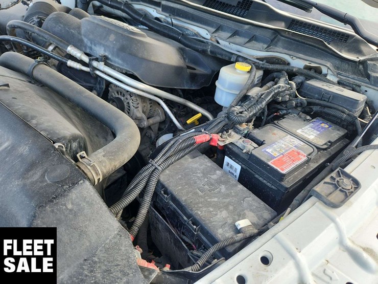 2015-ram-2500-slt-image-29