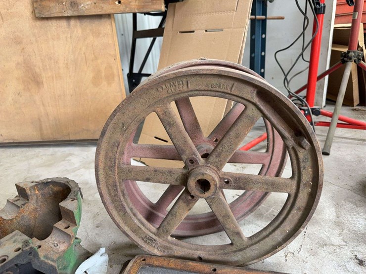 john-deere-engine-parts-assortment-image-7
