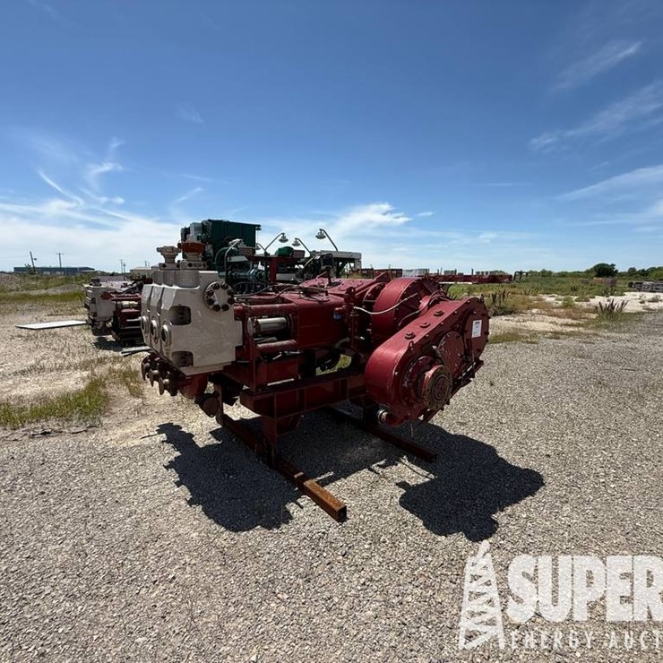 (15-7) WEIR SPM TWS 2500 Triplex Pump, w/ 15,000# ...