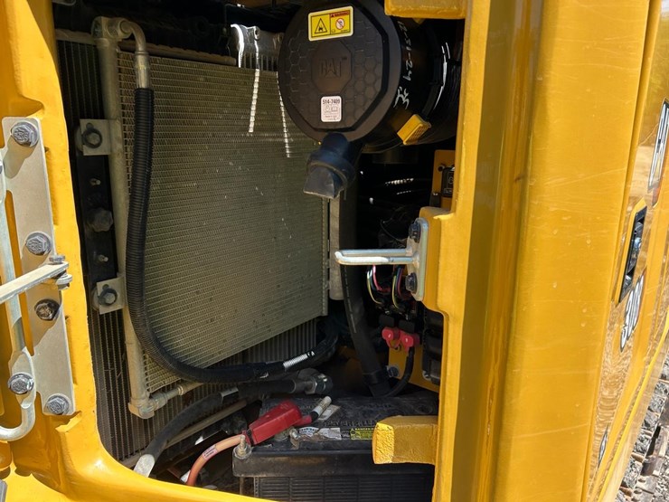 2022-caterpillar-308-cr-image-16