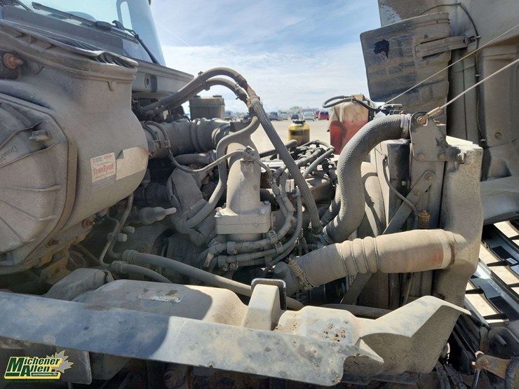 2016-hino-308-image-24