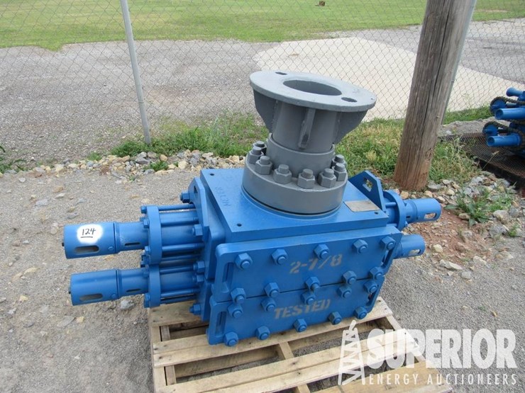 2023-massey-ferguson-8-image-1